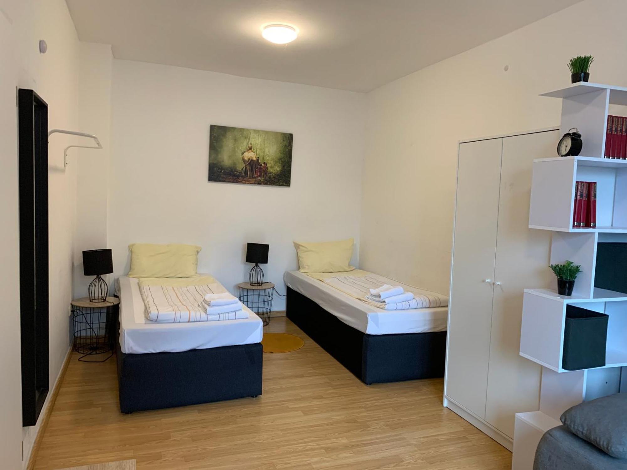 Neumünster Praktische City Apartments Direkt Am Hauptbahnhof מראה חיצוני תמונה
